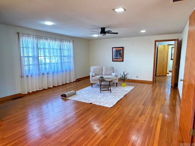 205 Central Ave Avenue, Bay, AR 72411