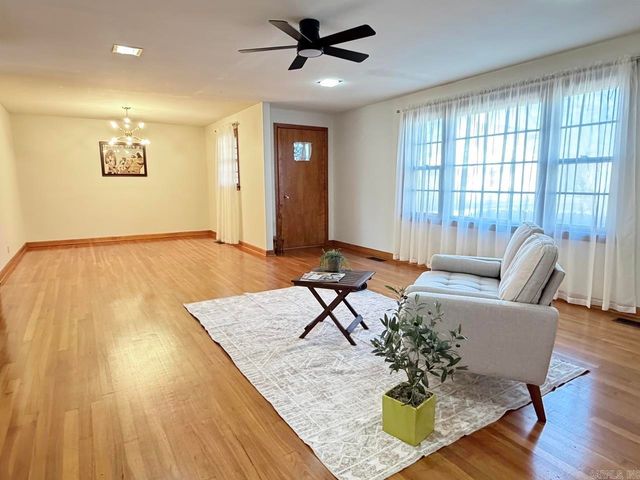 205 Central Ave Avenue, Bay, AR 72411