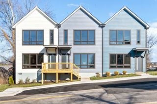 527 N 1st St # A, Clarksville, TN 37040