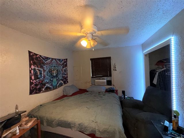 2325 Felder Lane, Fort Worth, TX 76112
