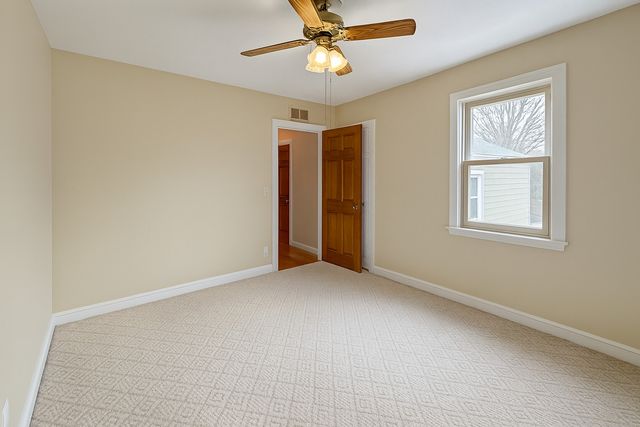 14949 Avers Avenue, Midlothian, IL 60445