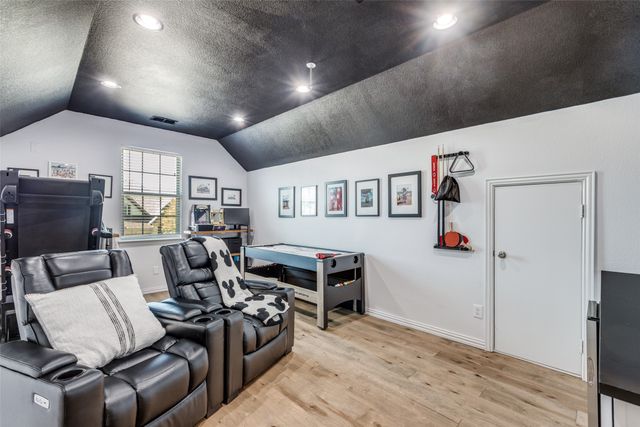 813 Spring Falls Drive, Mckinney, TX 75071