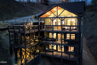 309 Pinnacle Drive, Gatlinburg, TN 37738