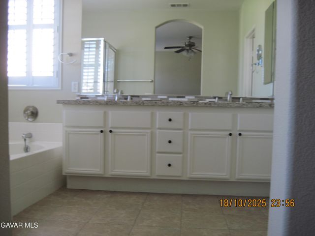 3507 Fairgreen Lane, Palmdale, CA 93551