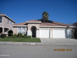 3507 Fairgreen Lane, Palmdale, CA 93551