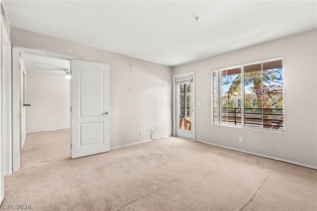 7720 Secret Shore Drive 202, Las Vegas, NV 89128