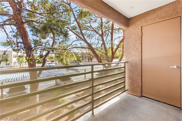 7720 Secret Shore Drive 202, Las Vegas, NV 89128