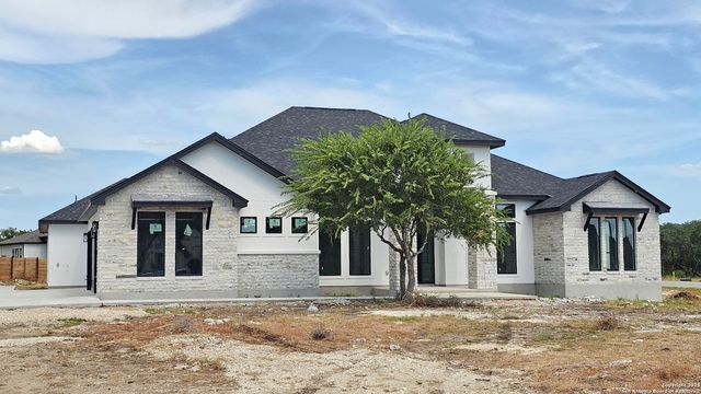 699 James Way, Castroville, TX 78009