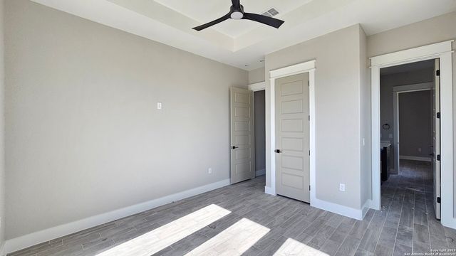 699 James Way, Castroville, TX 78009