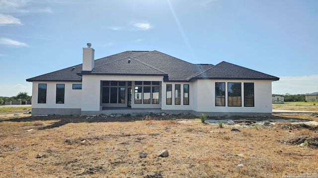 699 James Way, Castroville, TX 78009