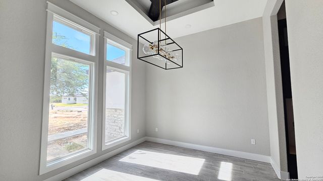 699 James Way, Castroville, TX 78009