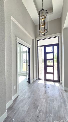 699 James Way, Castroville, TX 78009