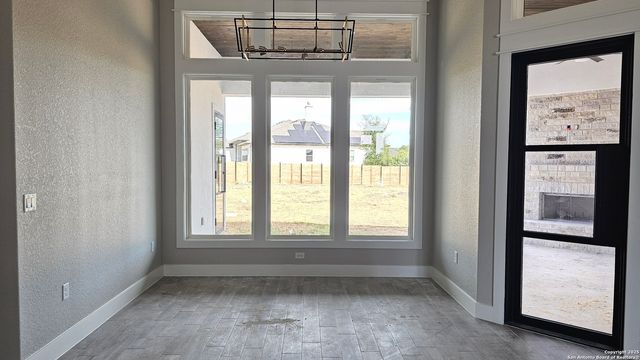 699 James Way, Castroville, TX 78009