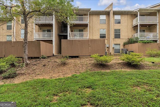 3160 Seven Pines Court 105, Atlanta, GA 30339