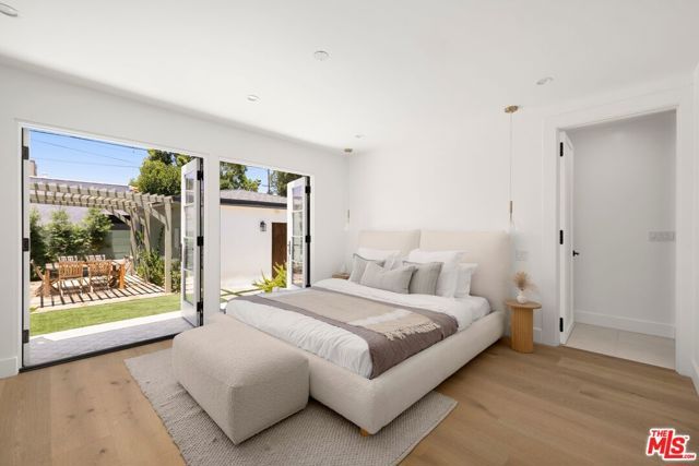 1707 S Stanley Avenue, Los Angeles, CA 90019