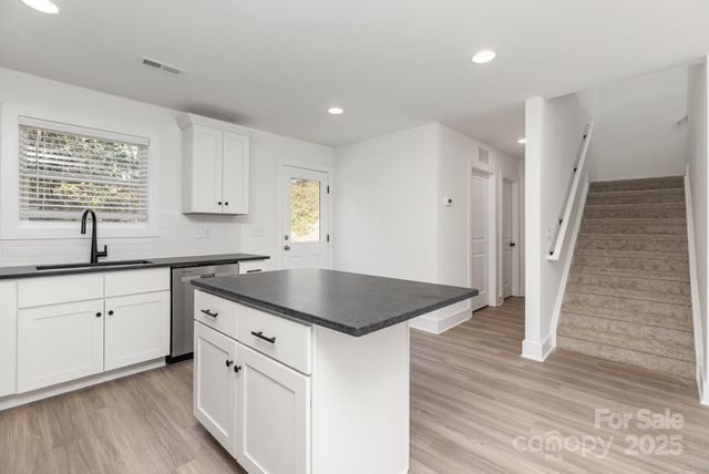 208 James Street, Kannapolis, NC 28083