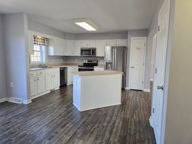 804 Aster ST, Roanoke, VA 24019