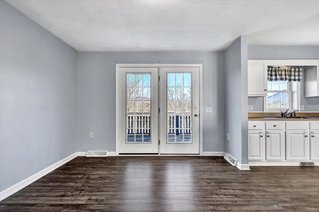 804 Aster ST, Roanoke, VA 24019