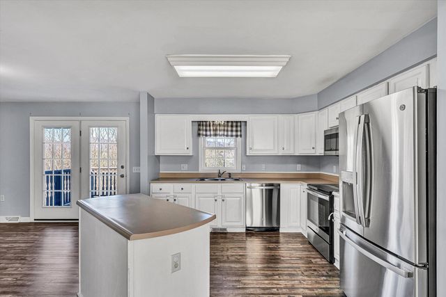 804 Aster ST, Roanoke, VA 24019