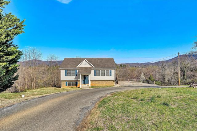 804 Aster ST, Roanoke, VA 24019