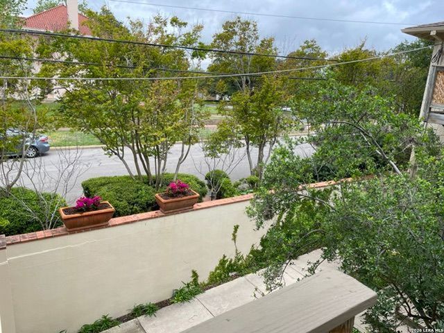 134 W SUMMIT AVENUE A, San Antonio, TX 78212