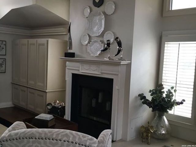 134 W SUMMIT AVENUE A, San Antonio, TX 78212
