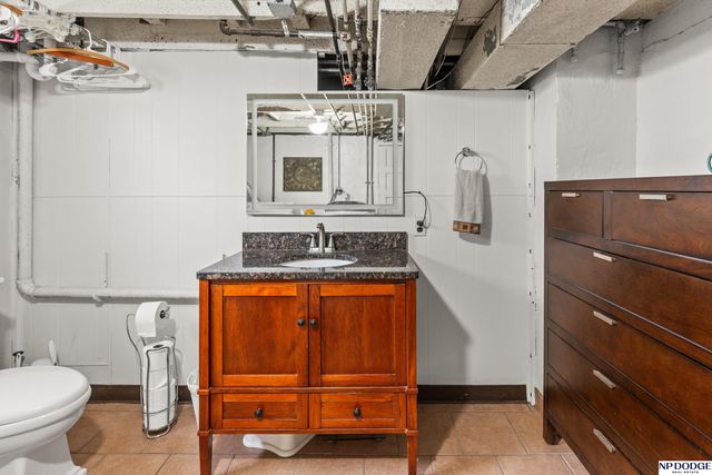 3857 Gold Street, Omaha, NE 68105