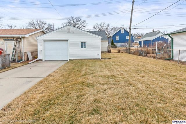 3857 Gold Street, Omaha, NE 68105