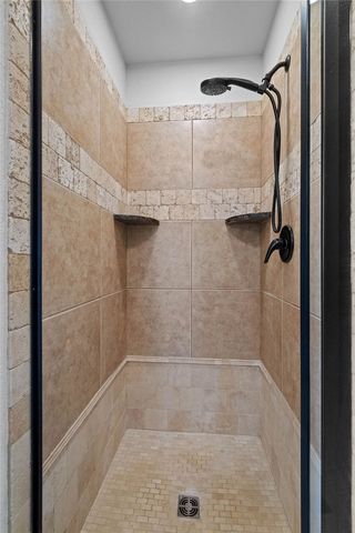 3909 SW Flatrock Avenue, Bentonville, AR 72713