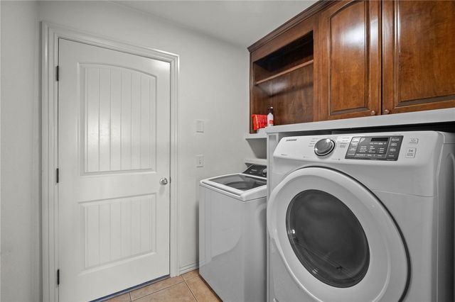 3909 SW Flatrock Avenue, Bentonville, AR 72713
