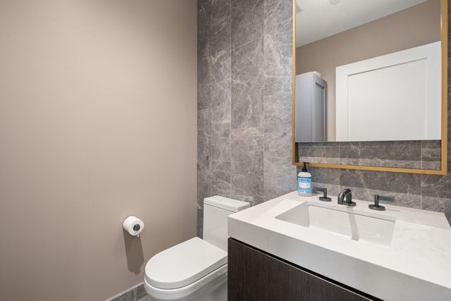 380 Harrison Ave PH1H, Boston, MA 02118