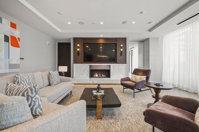 380 Harrison Ave PH1H, Boston, MA 02118