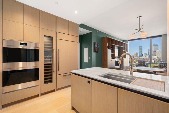 380 Harrison Ave PH1H, Boston, MA 02118