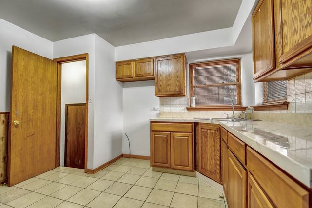 14220 S Eggleston Avenue, Riverdale, IL 60827