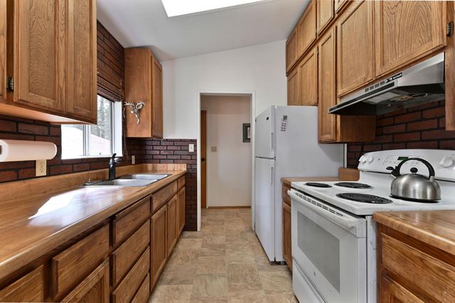 19243 Amador Ave, Pioneer, CA 95666