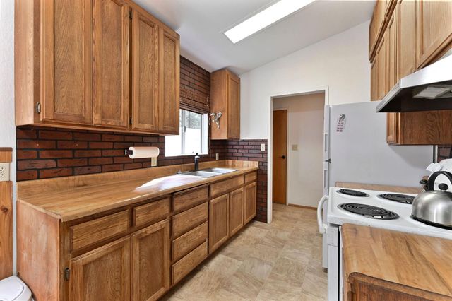 19243 Amador Ave, Pioneer, CA 95666