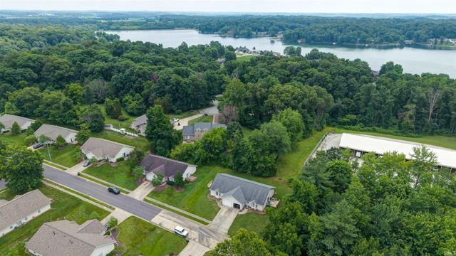 117 & 119 W White Pine Drive, Santa Claus, IN 47579