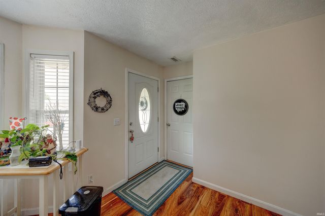 117 & 119 W White Pine Drive, Santa Claus, IN 47579