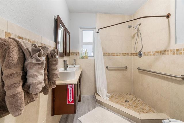 2625 NE 13TH Court 2, Fort Lauderdale, FL 33304