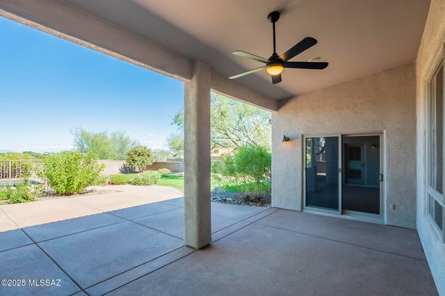 789 E Josephine Canyon Drive, Green Valley, AZ 85614