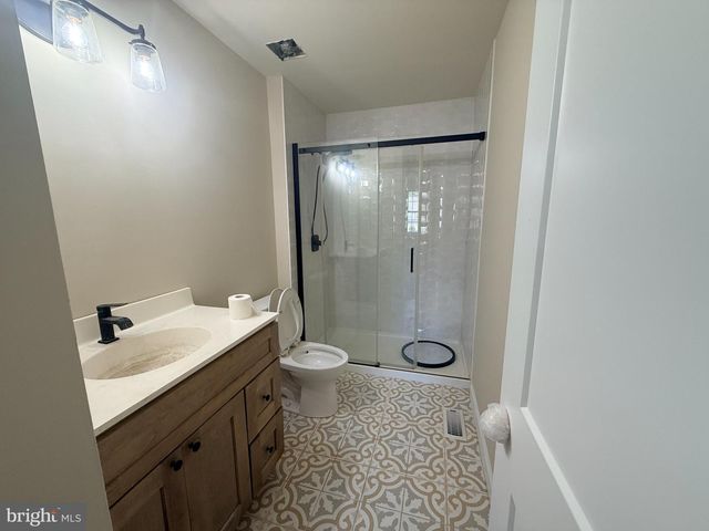 123 LAMPLIGHTER CT, Marlton, NJ 08053