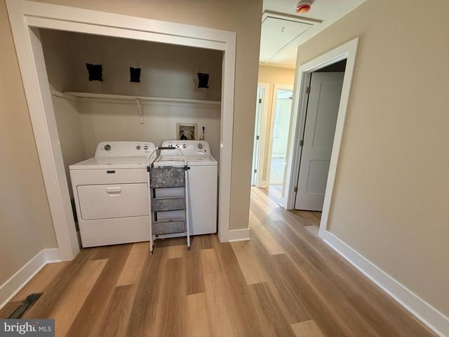 123 LAMPLIGHTER CT, Marlton, NJ 08053
