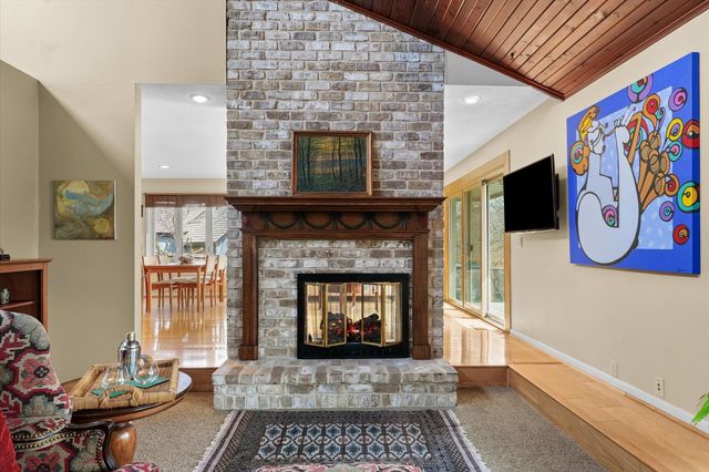 1850 Maynard Drive, Champaign, IL 61822