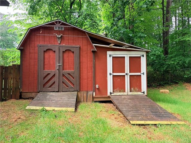 499 Hearth Place, Lawrenceville, GA 30043