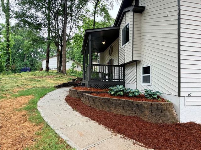 499 Hearth Place, Lawrenceville, GA 30043
