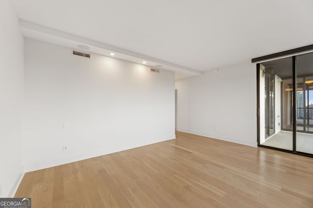 3481 Lakeside Drive NE P206, Atlanta, GA 30326
