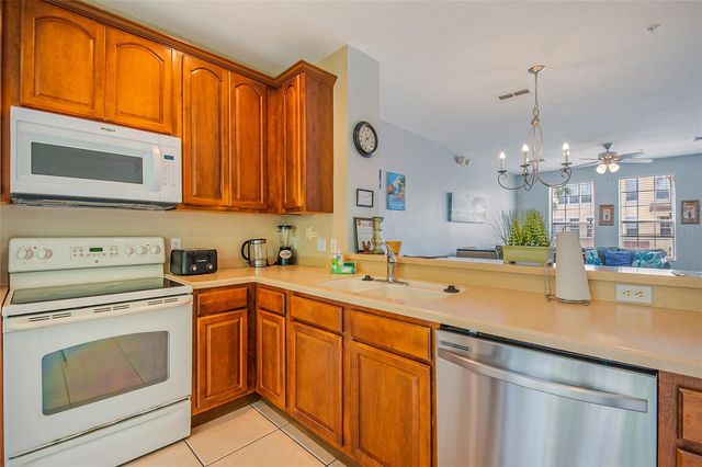 5002 TIDEVIEW CIRCLE 2, Orlando, FL 32819