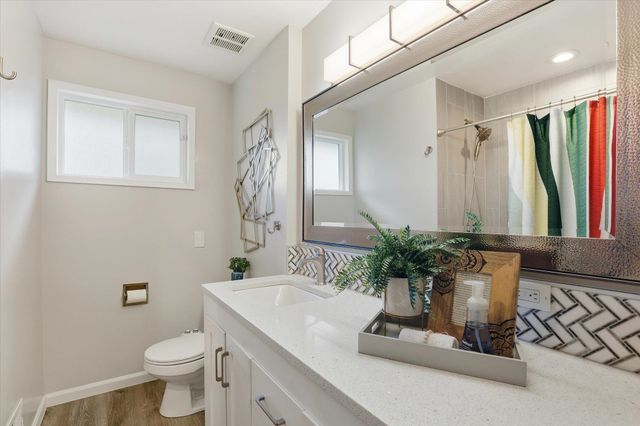 3105 W Houston Ave, Spokane, WA 99208