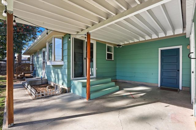 3105 W Houston Ave, Spokane, WA 99208