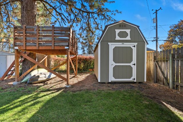 3105 W Houston Ave, Spokane, WA 99208